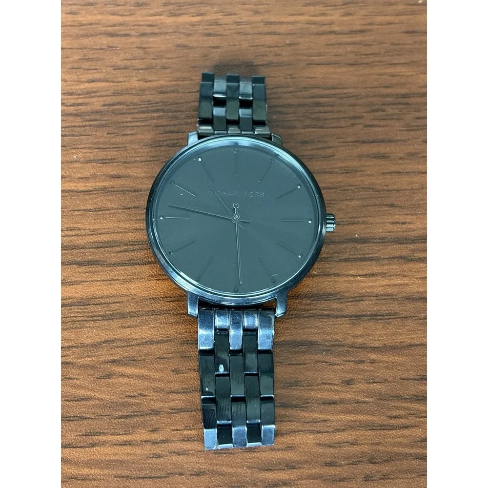 Michael Kors Pyper Watch Black Wristwatch Model MK4455 Small Wrist Needs Battery